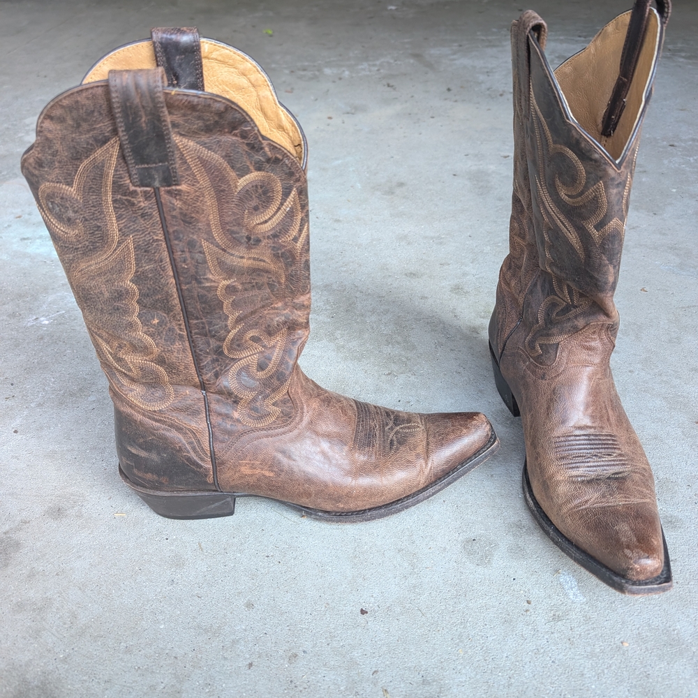Lucchese Tan Leather Boots